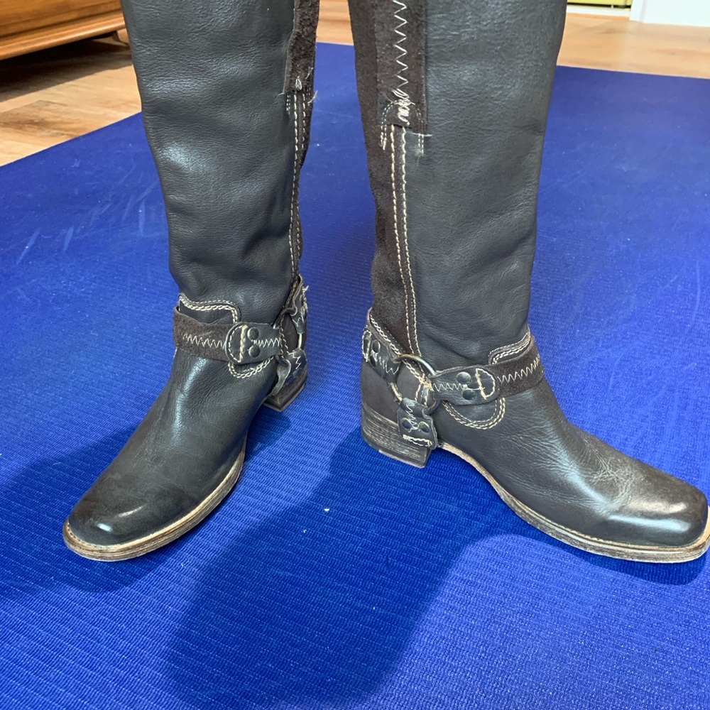 Brown Leather Women's Boots Size 6.5 BedStu. Show wear with life to live.